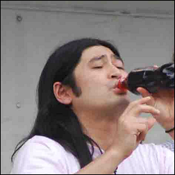 ジュースがぶ飲みでペットボトル症候群